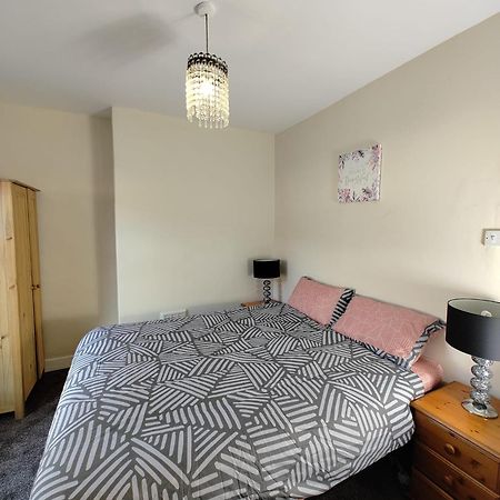 Anstuns Lodge Liverpool Esterno foto